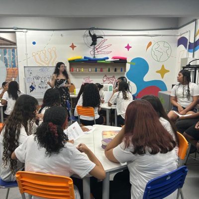 Fontes Históricas e Análises Críticas: Um Exercício de Aprendizado na Escola Municipal Bolívar
